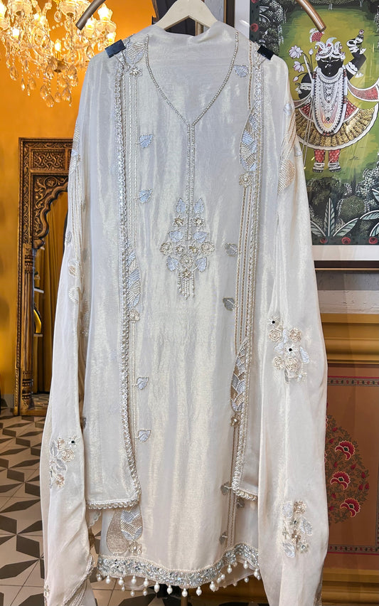 Nureh Organza Suit