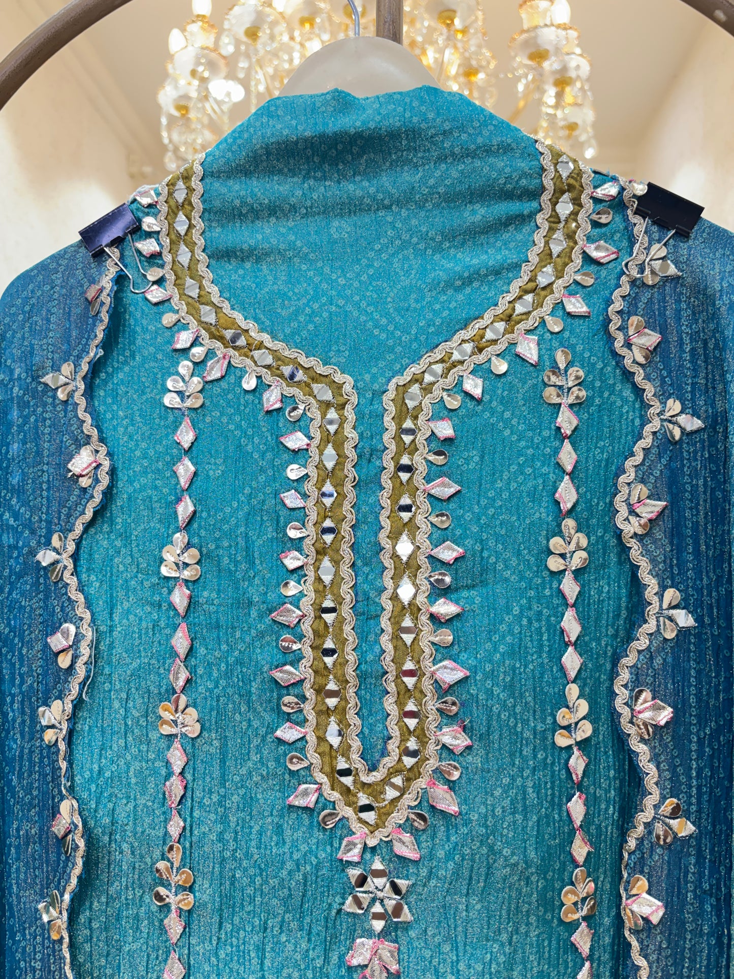 Zariya Noor Suit