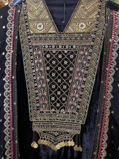 Mahira-é-Zar (Black)