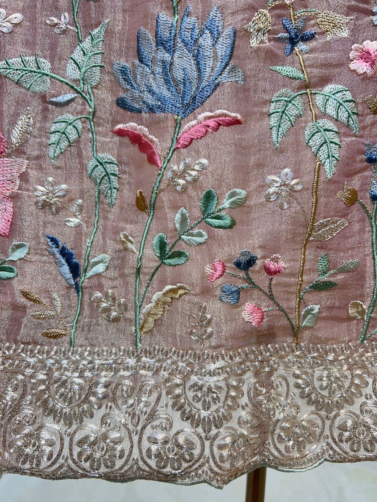 Zarisha Zari Loom Suit (Lavender)