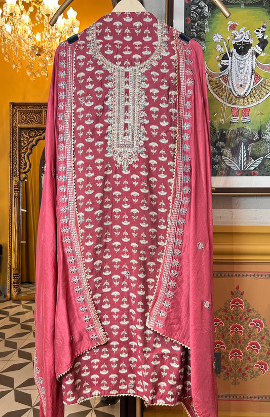 Inaya Muslin Printed Suit (Rust)