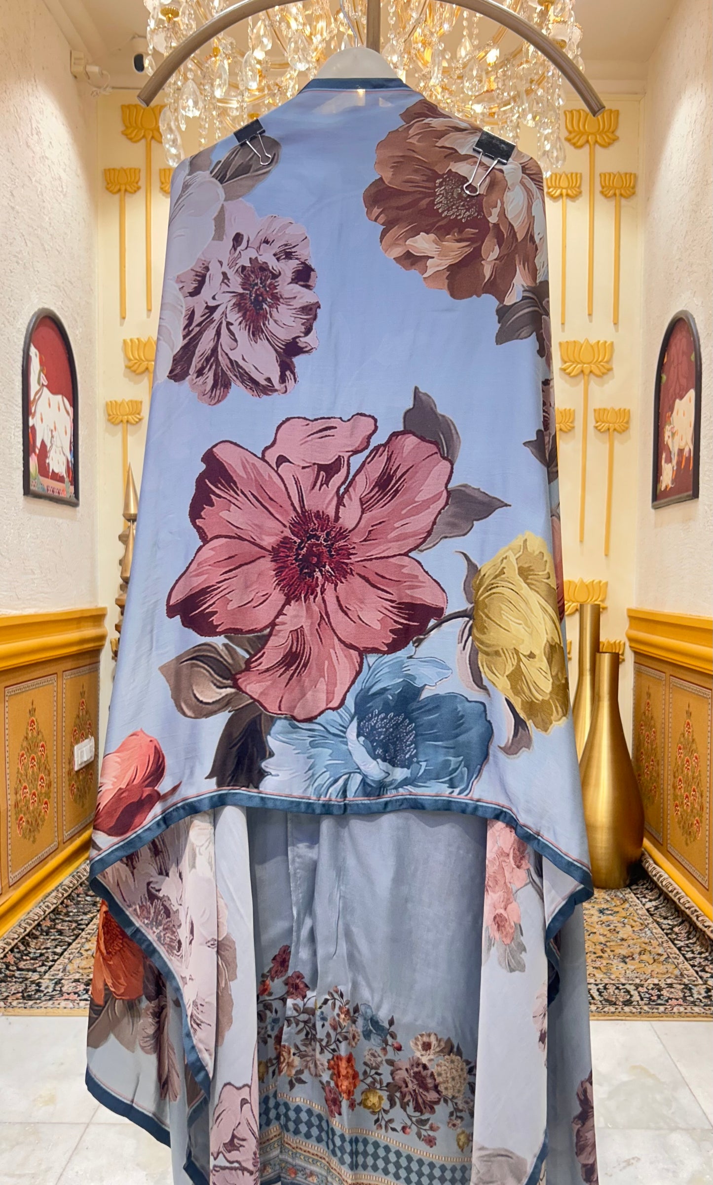 Satiné Floria Suit