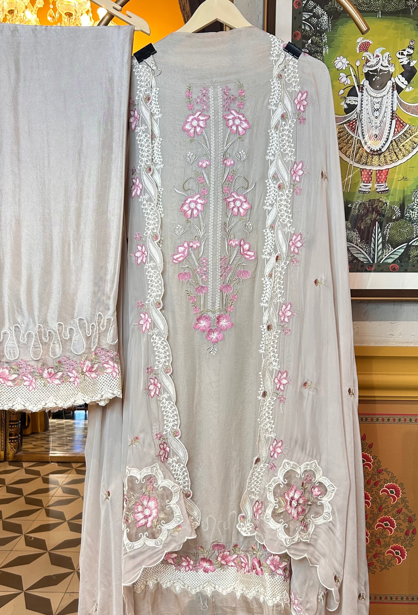 Shabnum Organza Suit (Pink)