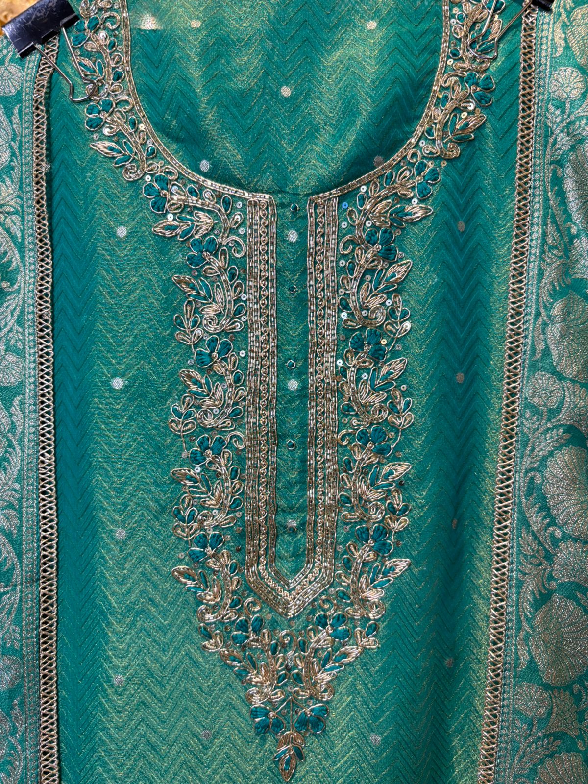 Parizaad Organza Suit (Green)