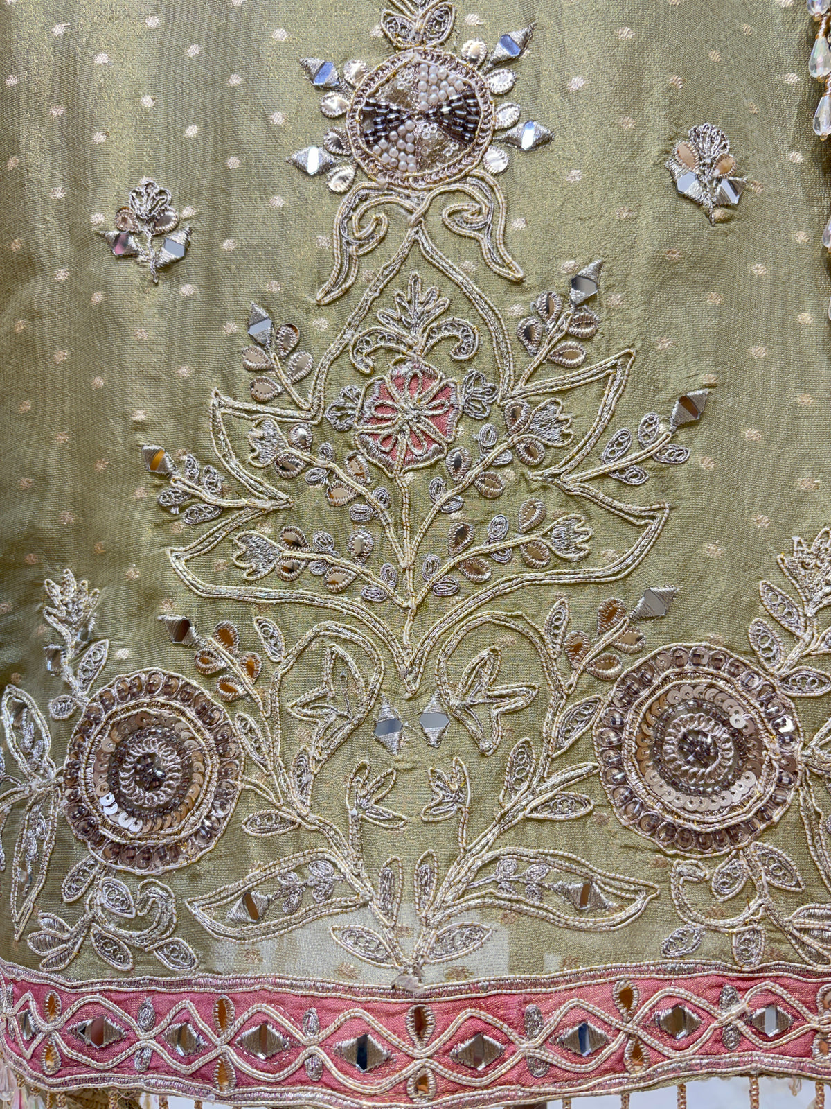Vistara Banarasi Elegance Suit