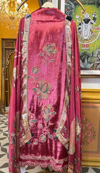 Ridwaan-é-Velvet Suit (Pink)