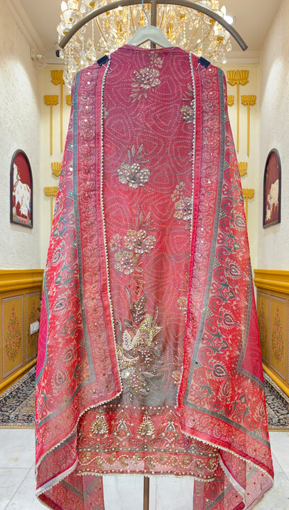 Leher Noor Suit