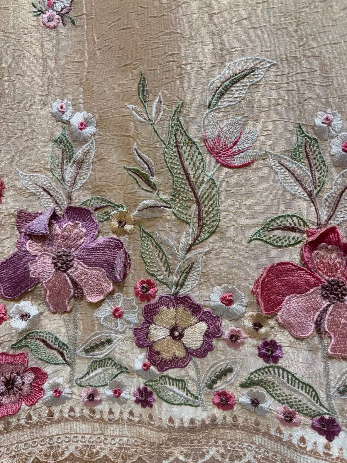 Nyra Tissue Thread Suit