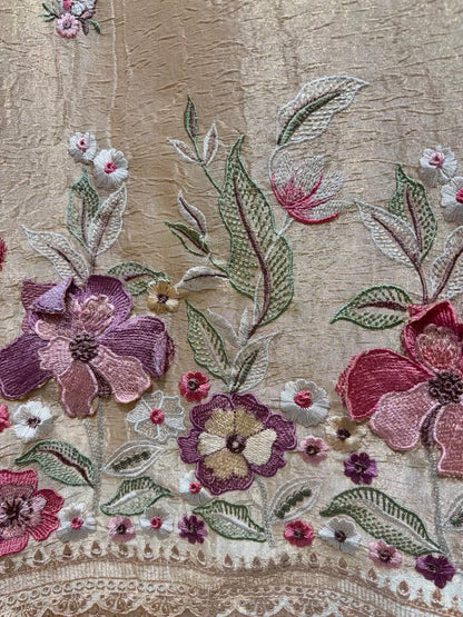 Nyra Tissue Thread Suit