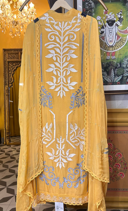 Zarnoor Organza Suit (Yellow)