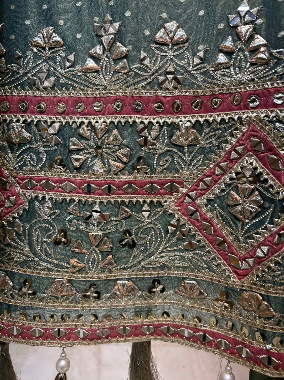 Noorvika Gota Aaina Suit (Green)