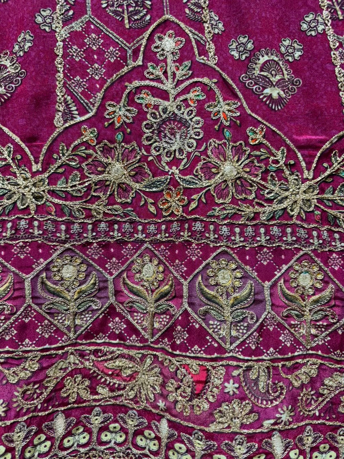 Kiara Zari Crepe Suit
