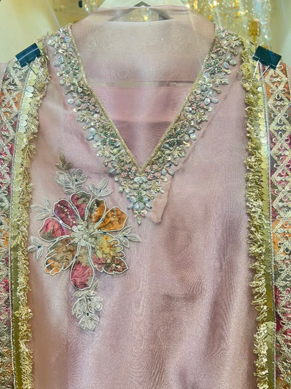 Zehraah Kinari Bloom Suit (Pink)
