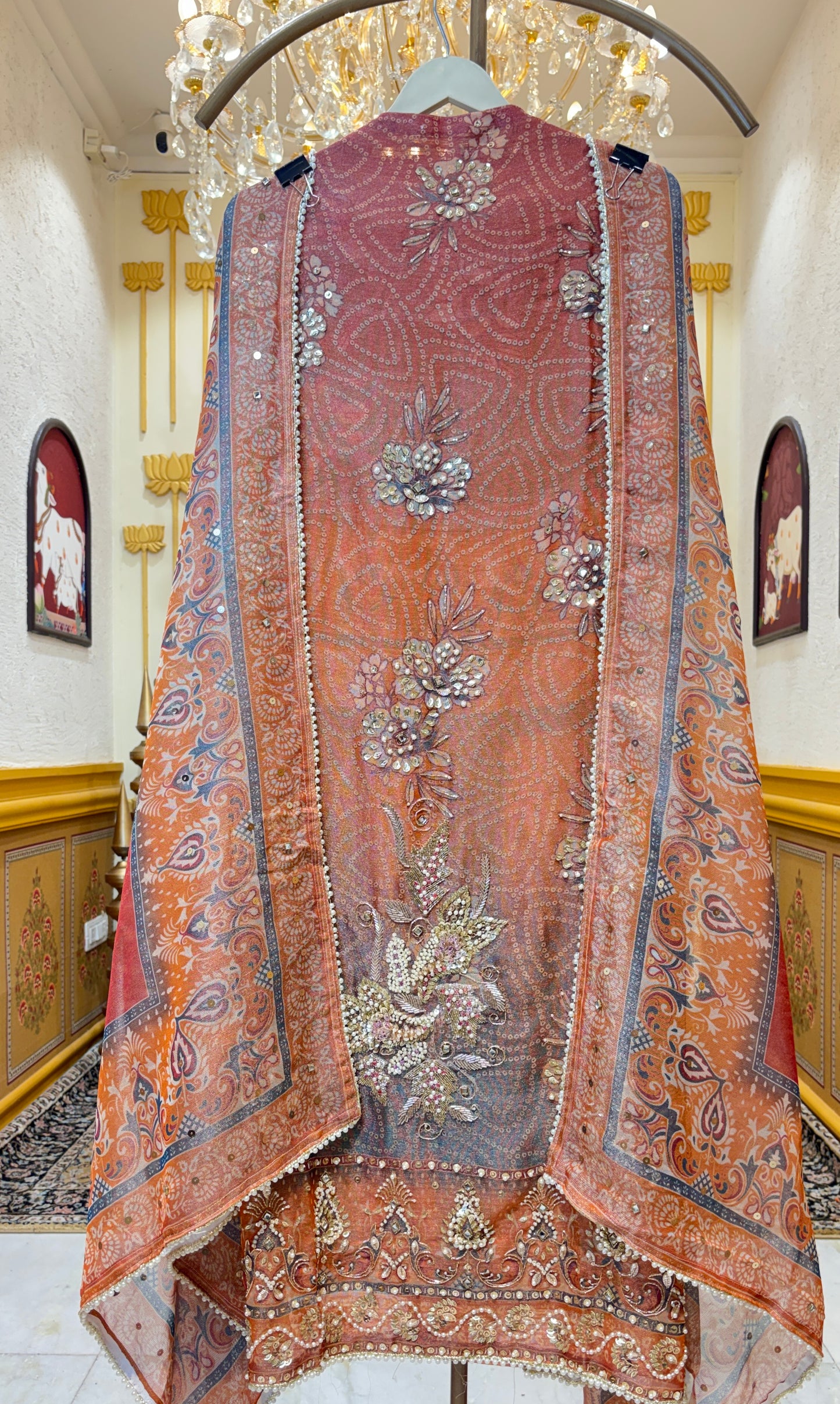 Leher Noor Suit