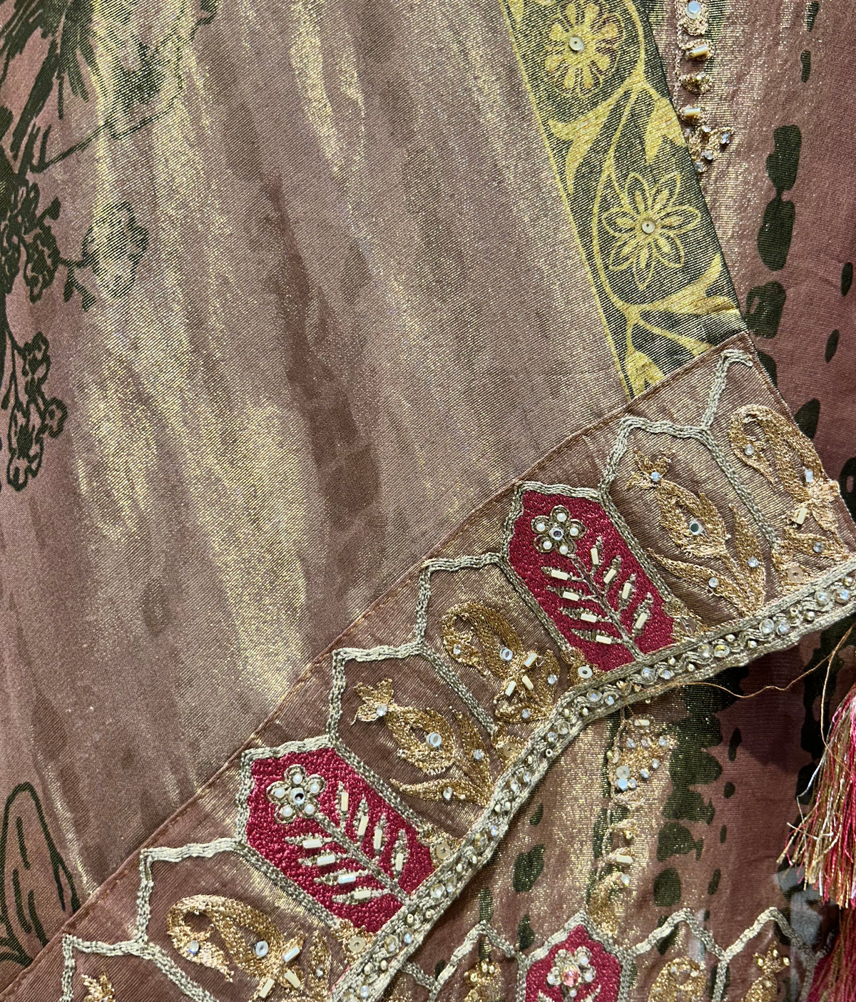 Eshvara Organza Suit