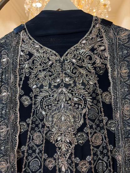 Kiara Zari Crepe Suit