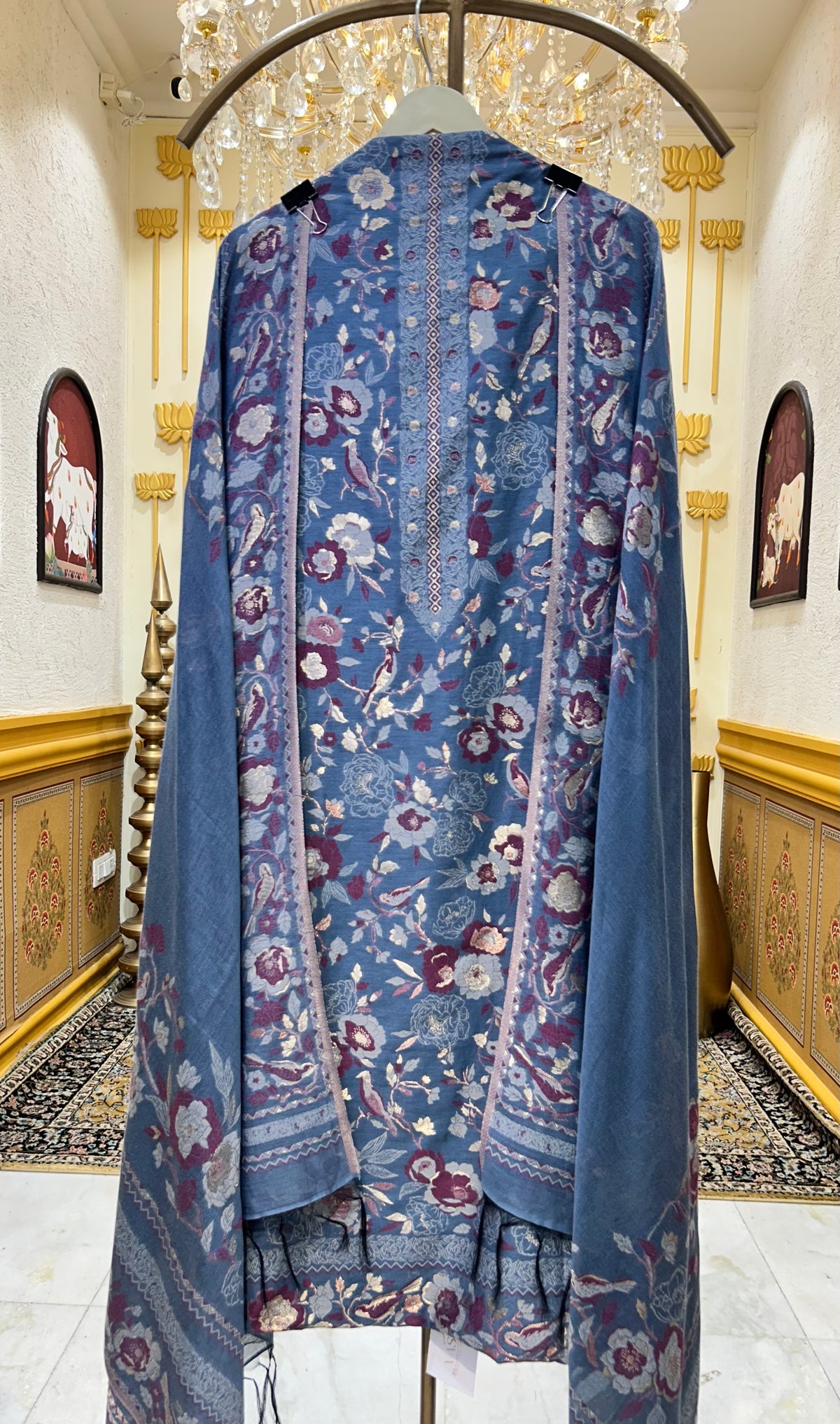 Kairavi Jamdhani Suit