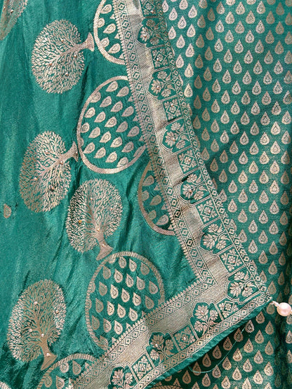 Riwaayat Banaras Suit