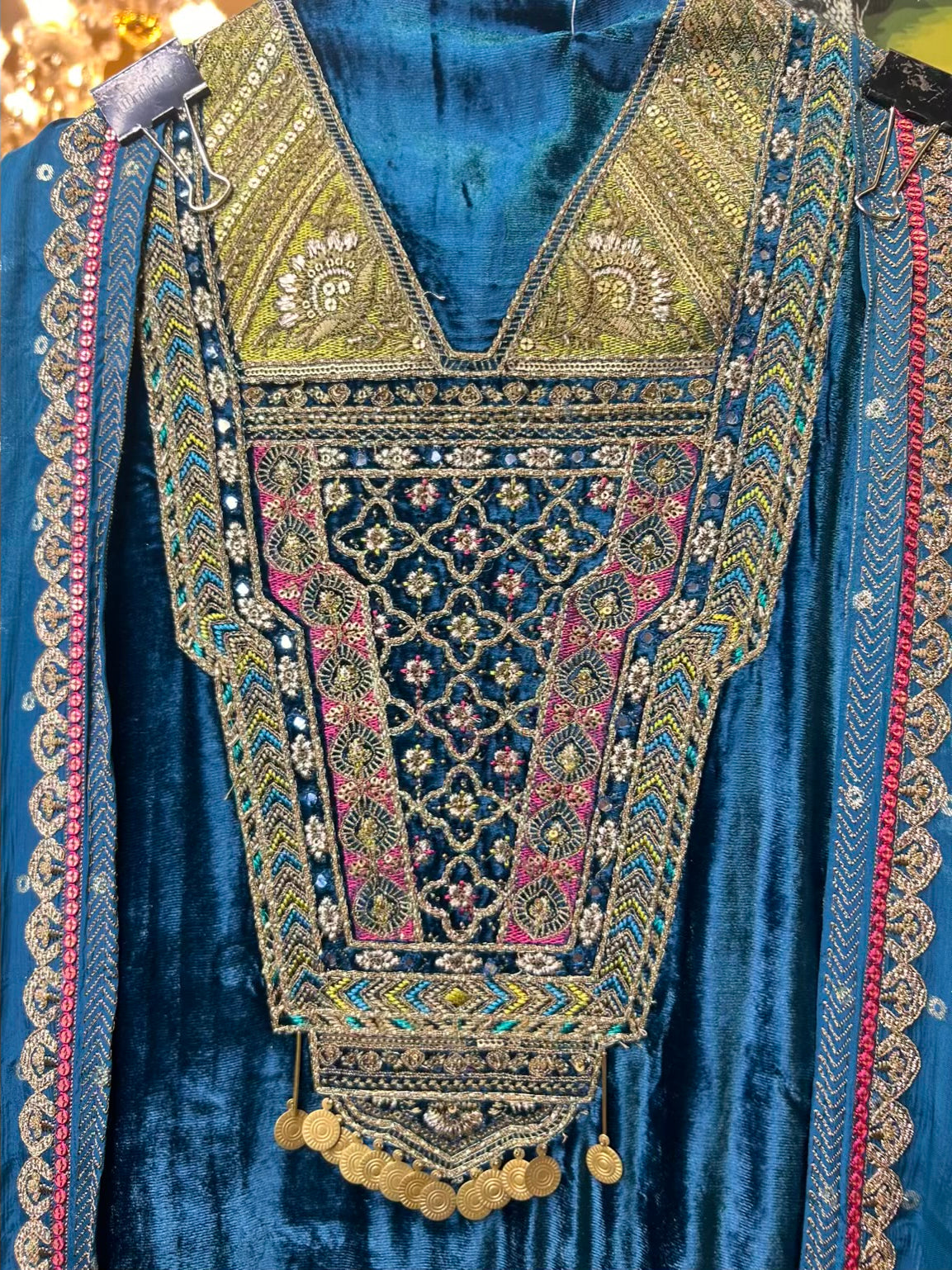 Mahira-é-Zar (Peacock Blue)