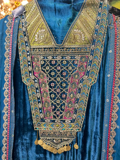 Mahira-é-Zar (Peacock Blue)