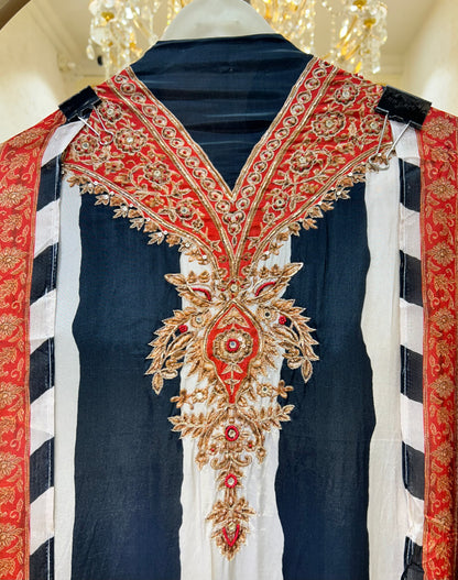 Nayrika Crepe Suit