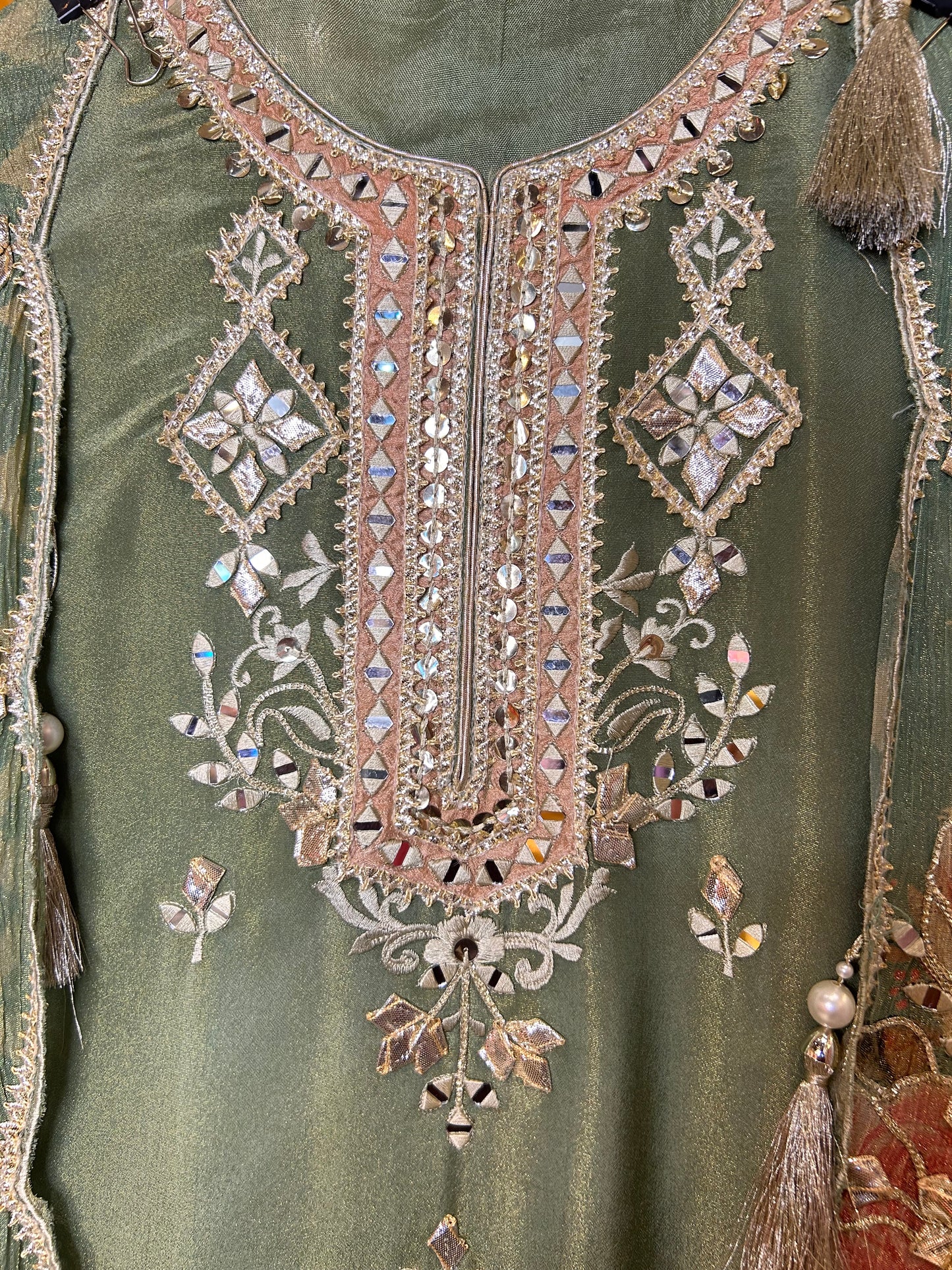 Noor-e-Lehza (Green)