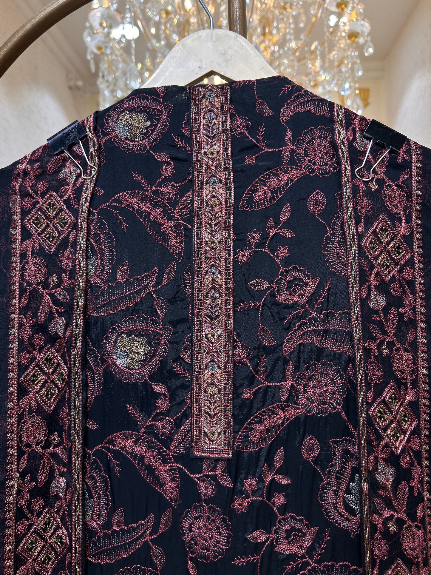 Aarifa Threadveil Suit (Black)