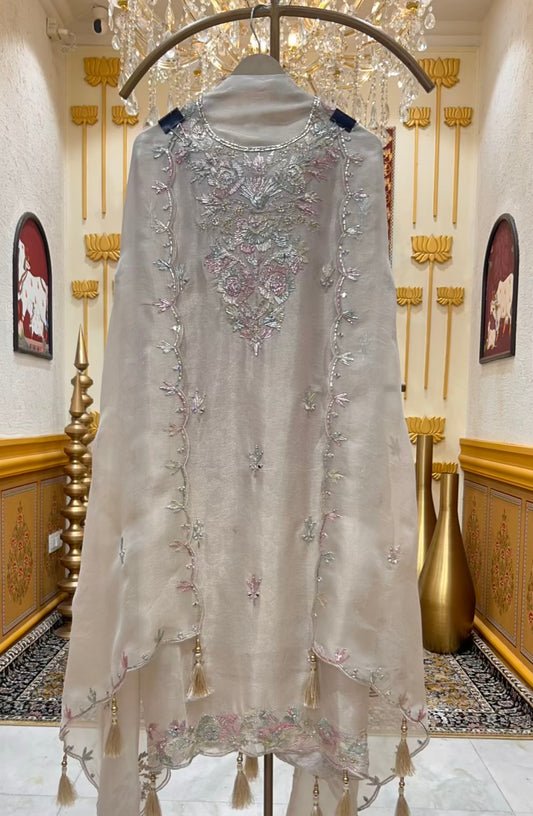 Iraaya Gota Aaina Suit