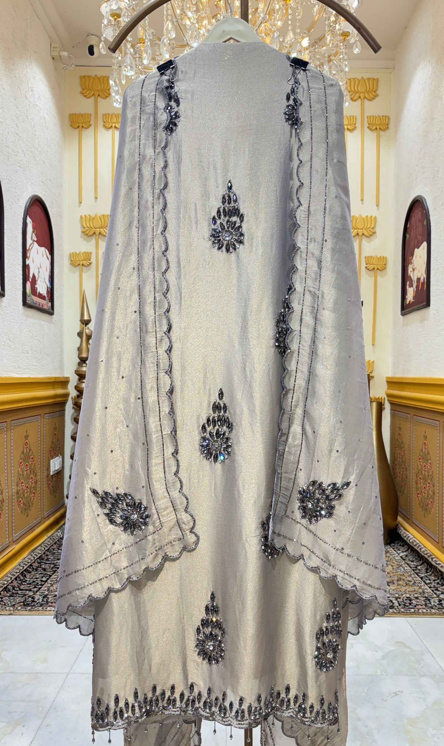 Chandrika Étoile Suit