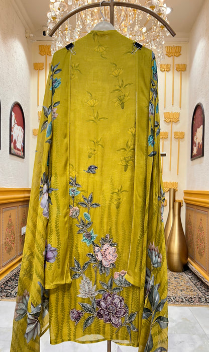 Iraaya Noor Suit