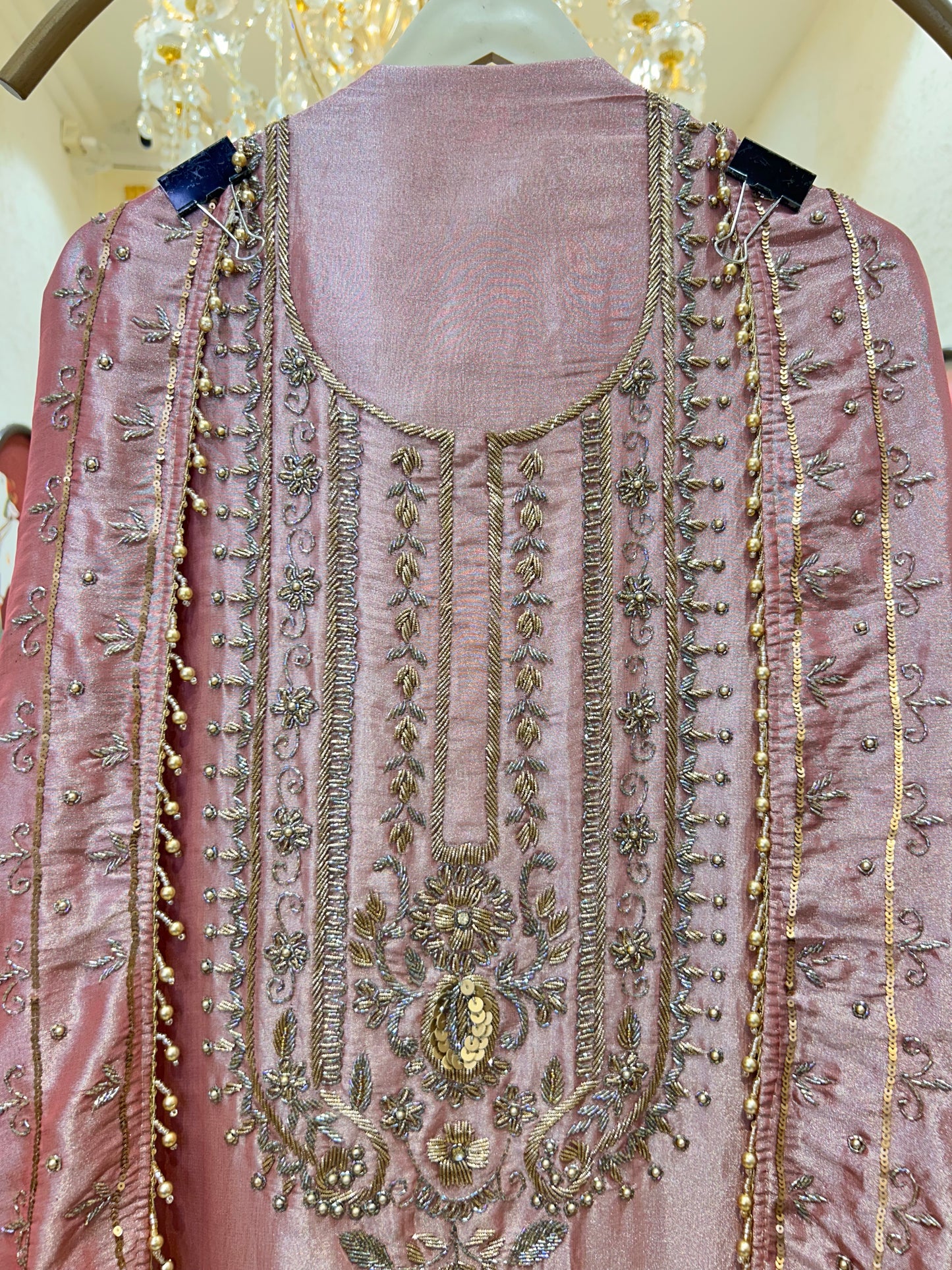 Meher Noor Élite Suit