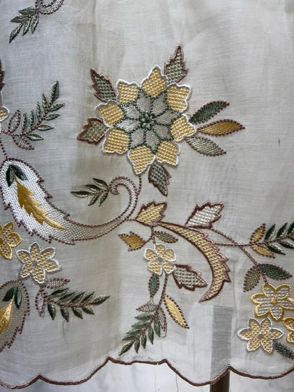 Husna Mul Embroidery Suit (Ivory)