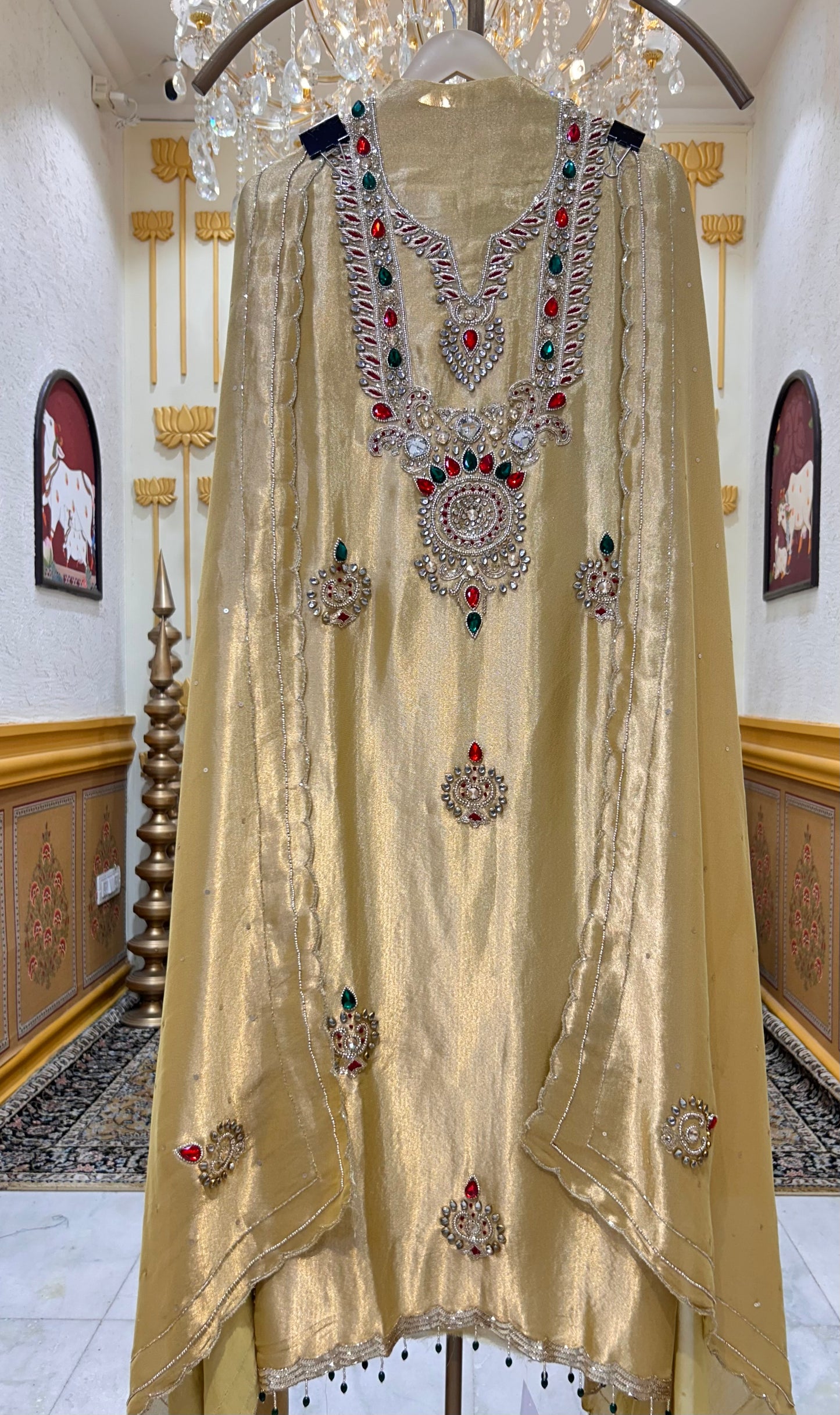 Kundan Étoile Suit
