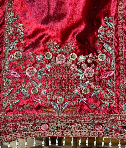 Ferozara Velvet Suit (Red)