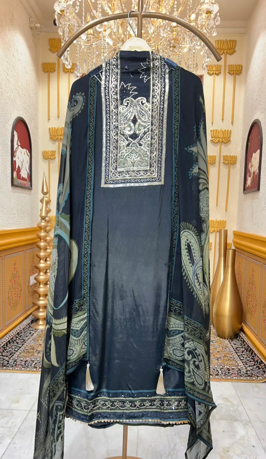 Elviza Pearl Crest Suit