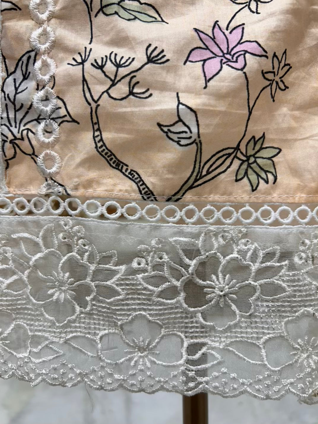Cyrra Lace Print Suit