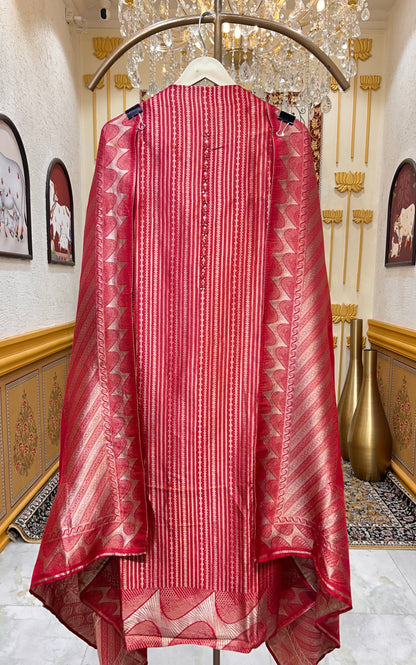 Ishira Banarasi Weave Noor (Red)