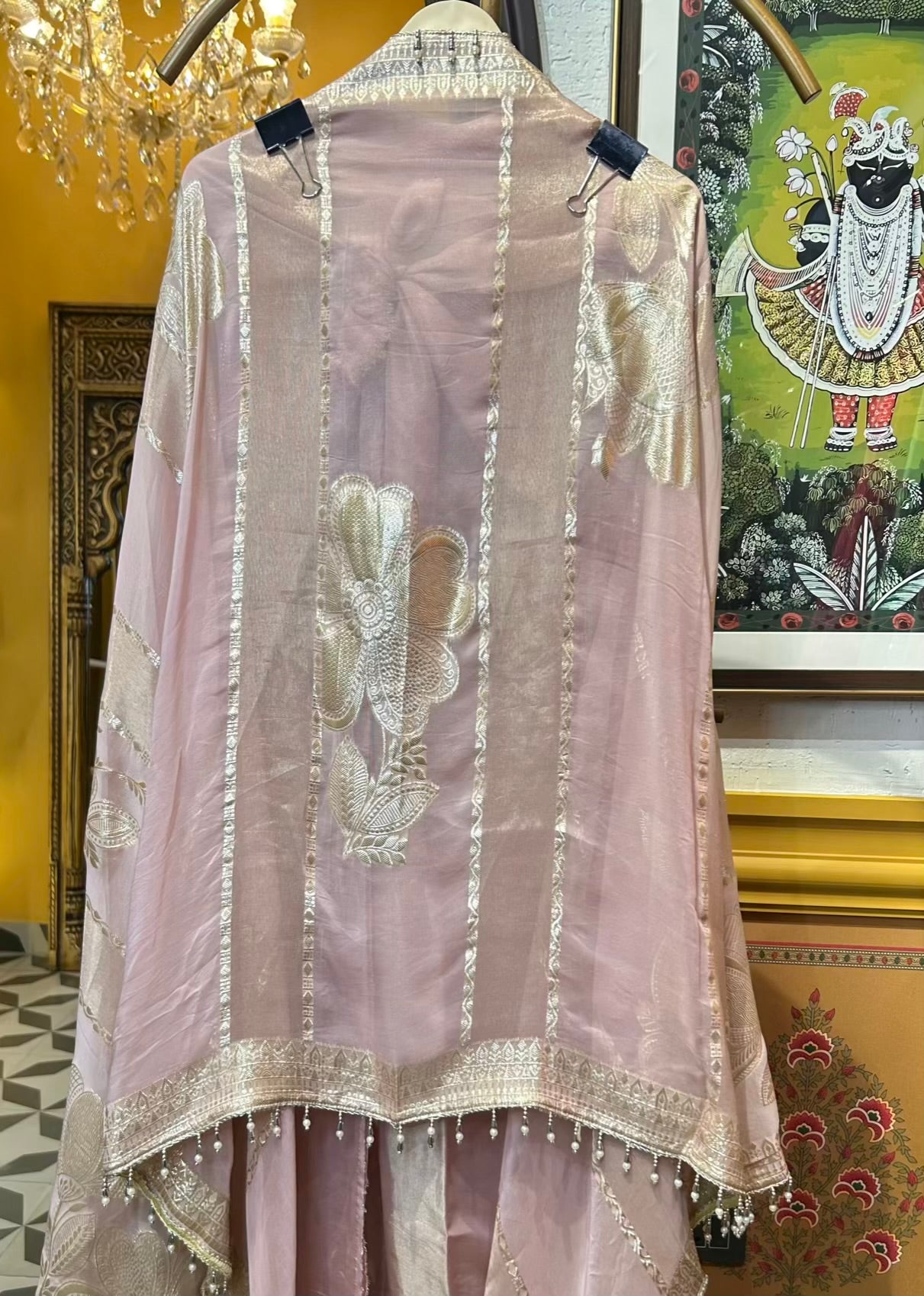 Zahira-é-Noor Suit (Pink)