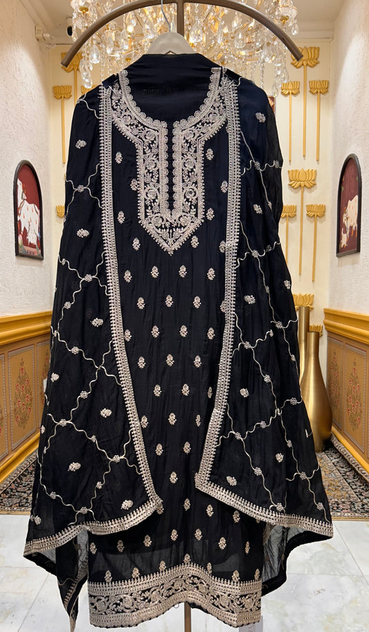 Mehera Mul Suit