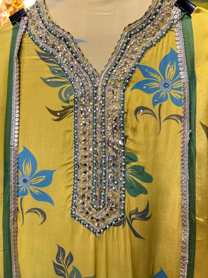 Aarzish-é-Noor Crêpe Suit