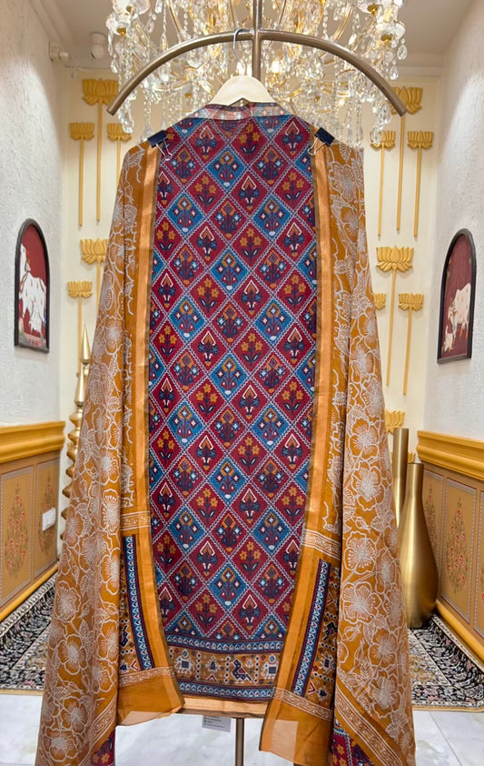 Vasundhara Patola Loom Suit (Mustard)