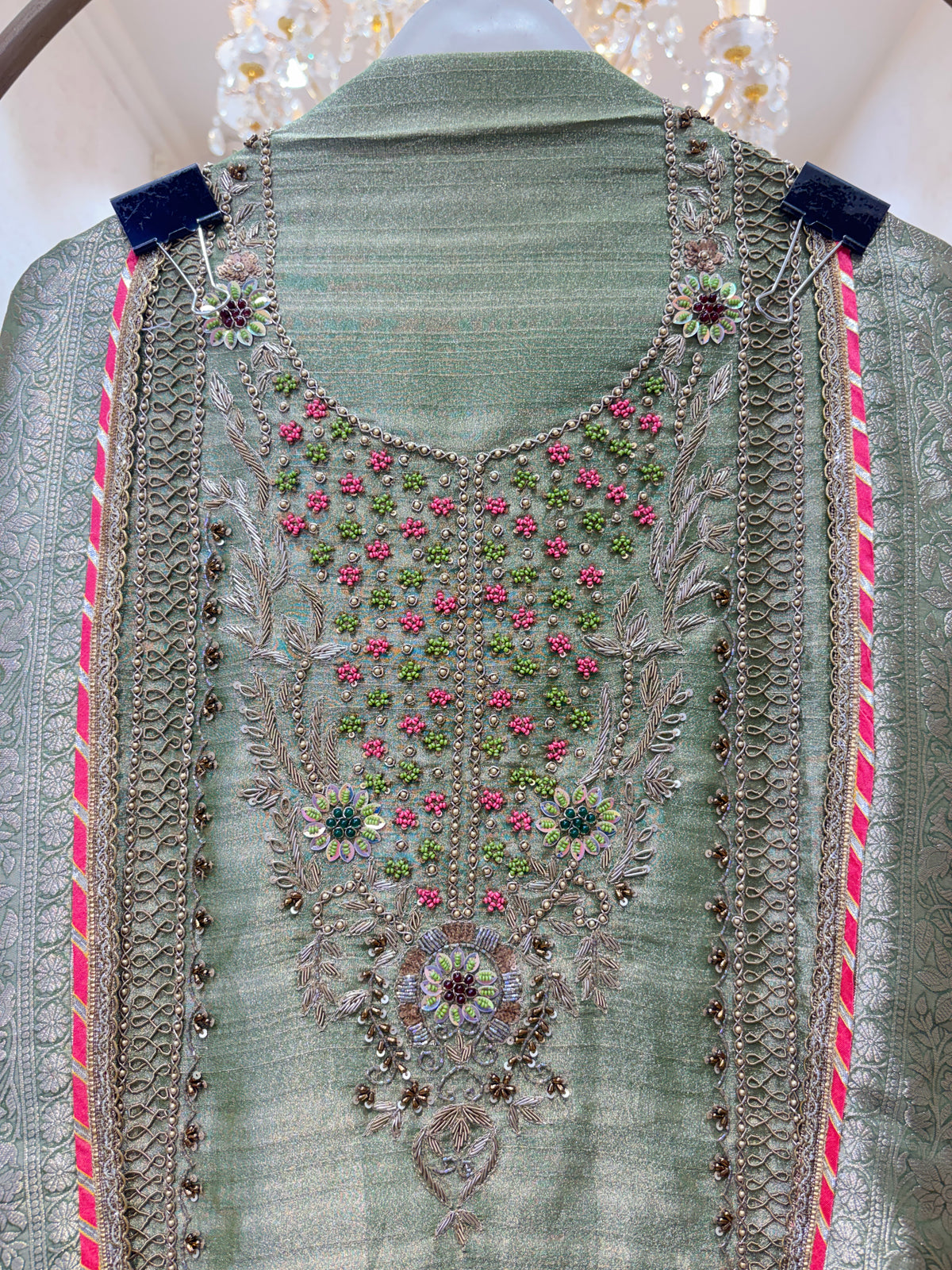 Zarbaft Noor Suit