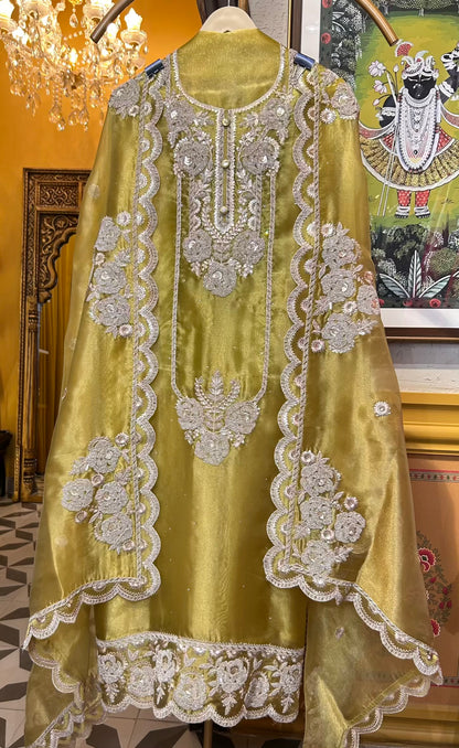 Zeb-un-Nisa (Green)