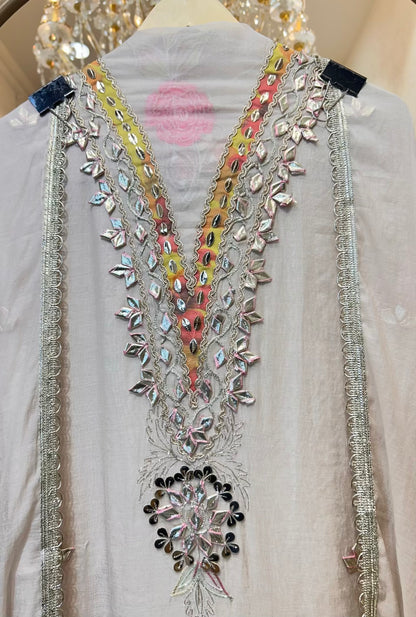 Virasa Gota Mirror Suit (Beige)