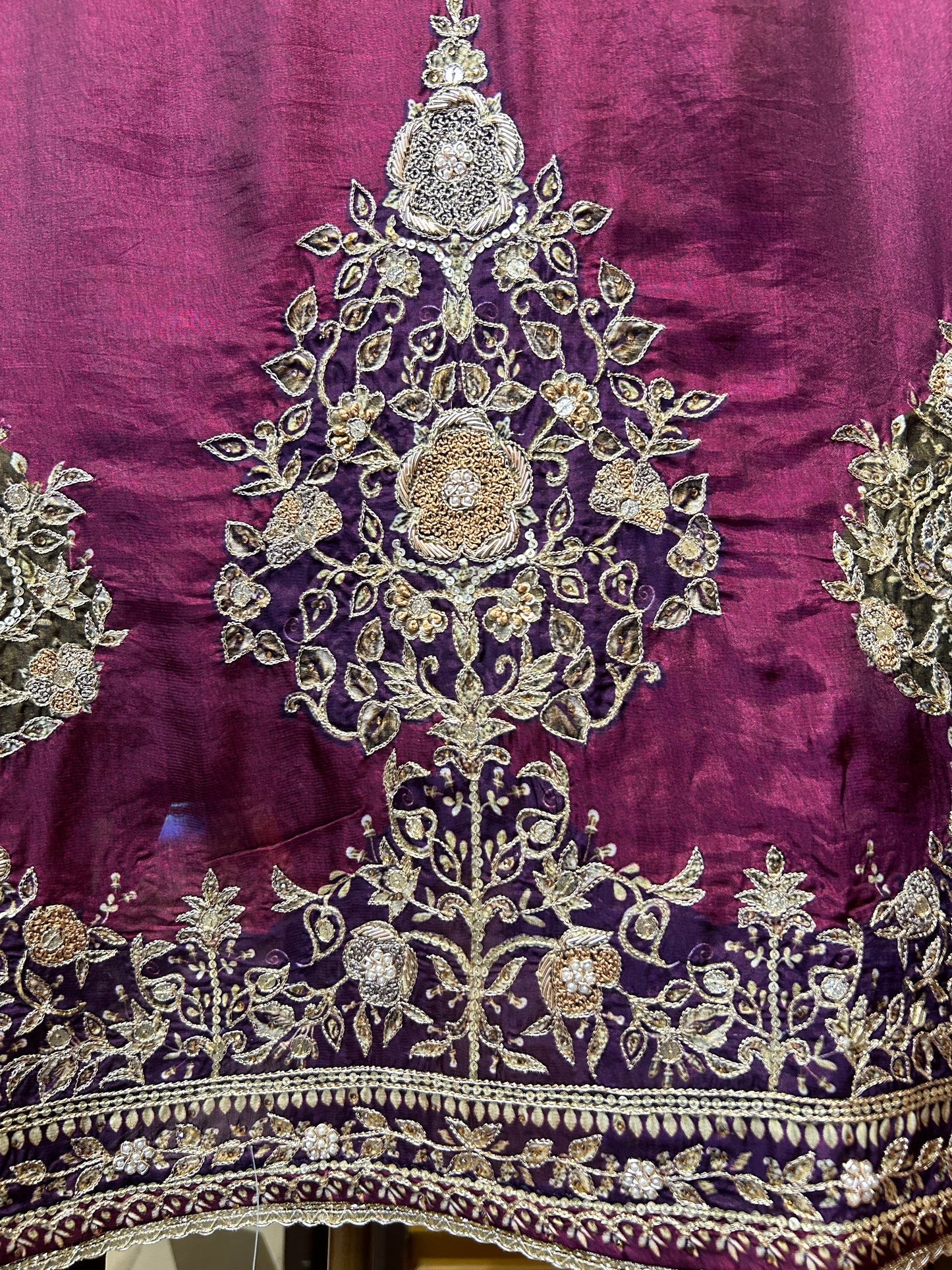 Aurisse Royale Crêpe Suit