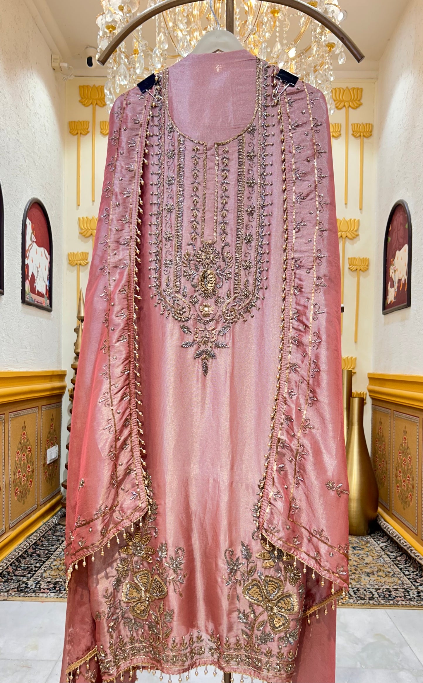Meher Noor Élite Suit