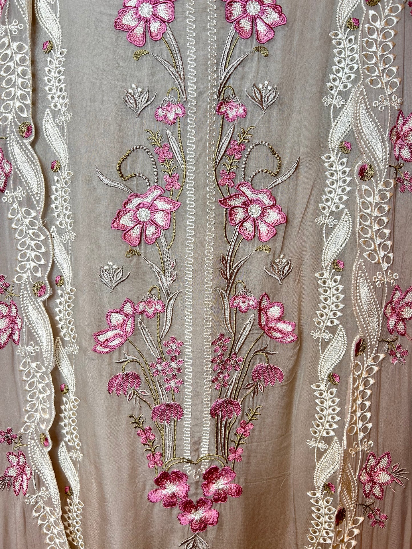 Shabnum Organza Suit (Pink)