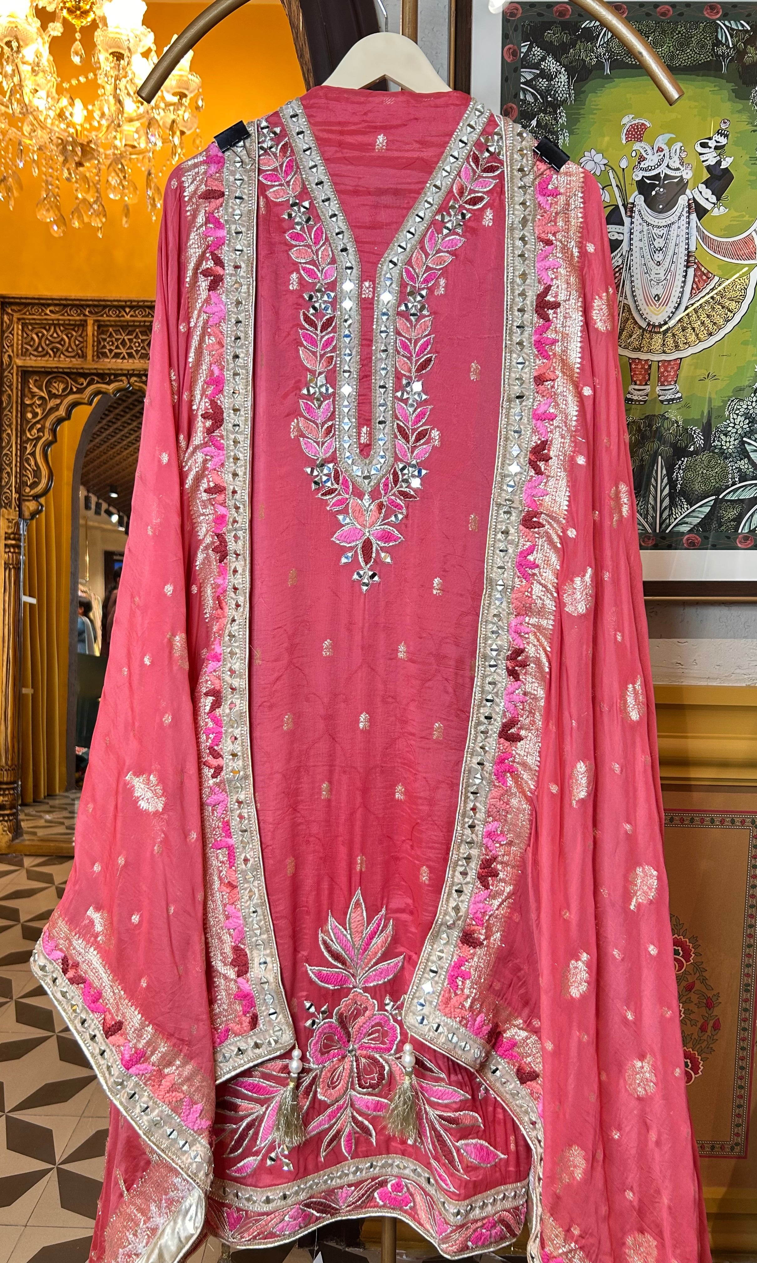 Ziya-e-Naaz (Rust)