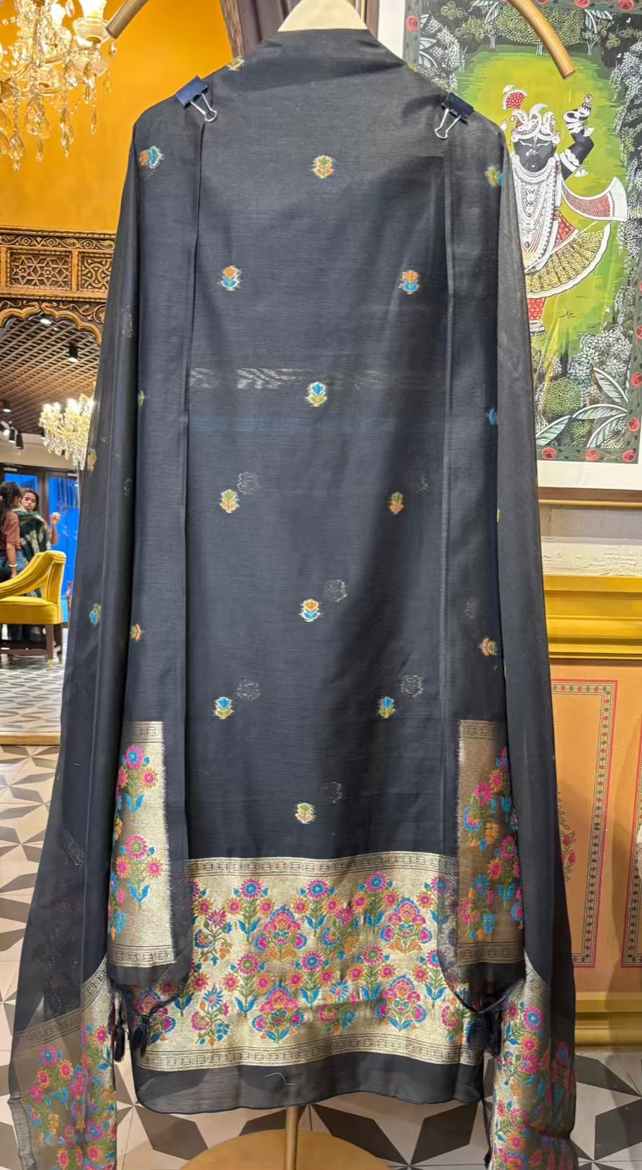Zareen Adaa Suit (Black)