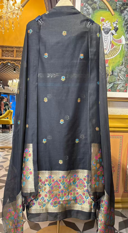 Zareen Adaa Suit (Black)